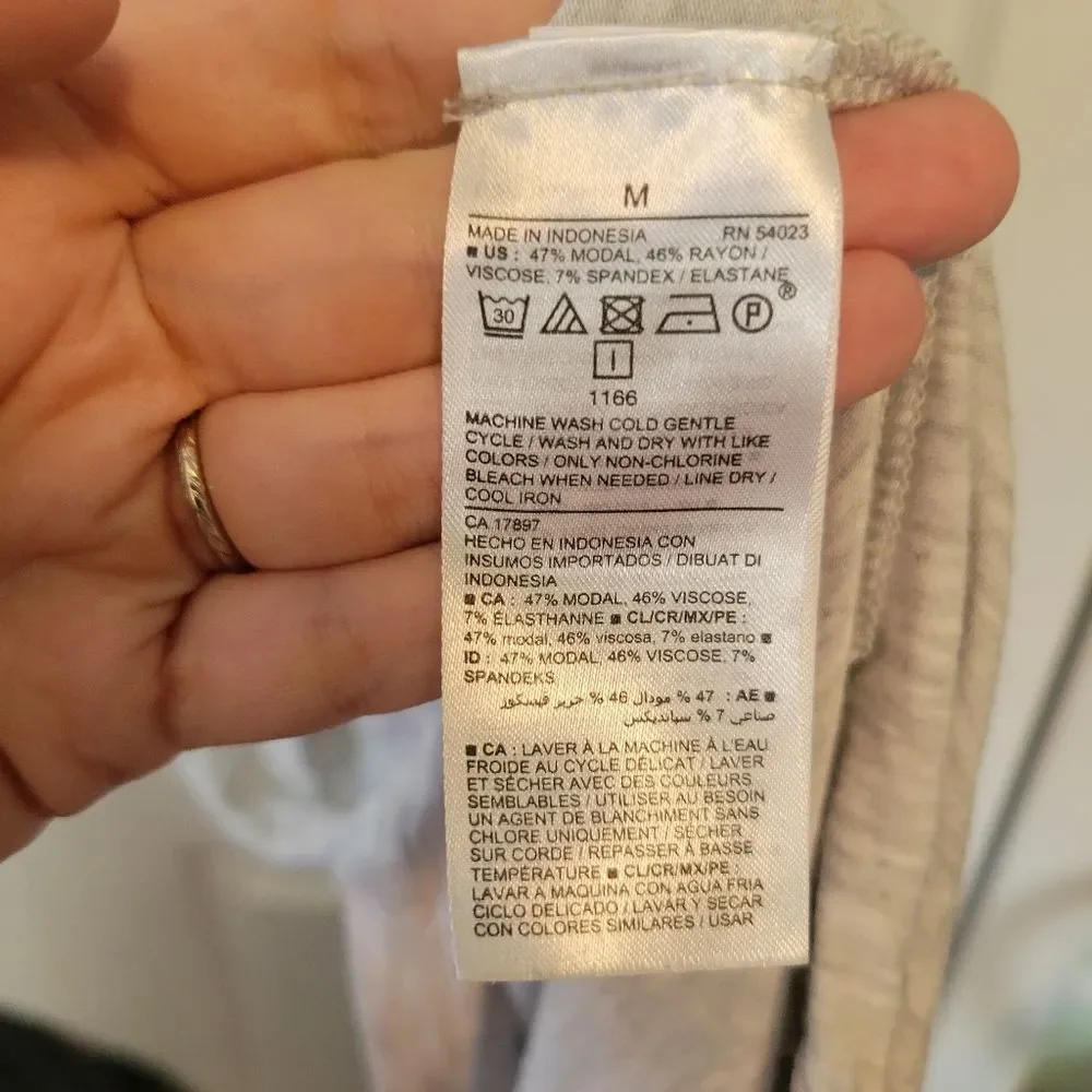 Old Navy Maternity Sunday Sleep Dress in Gray Size Medium